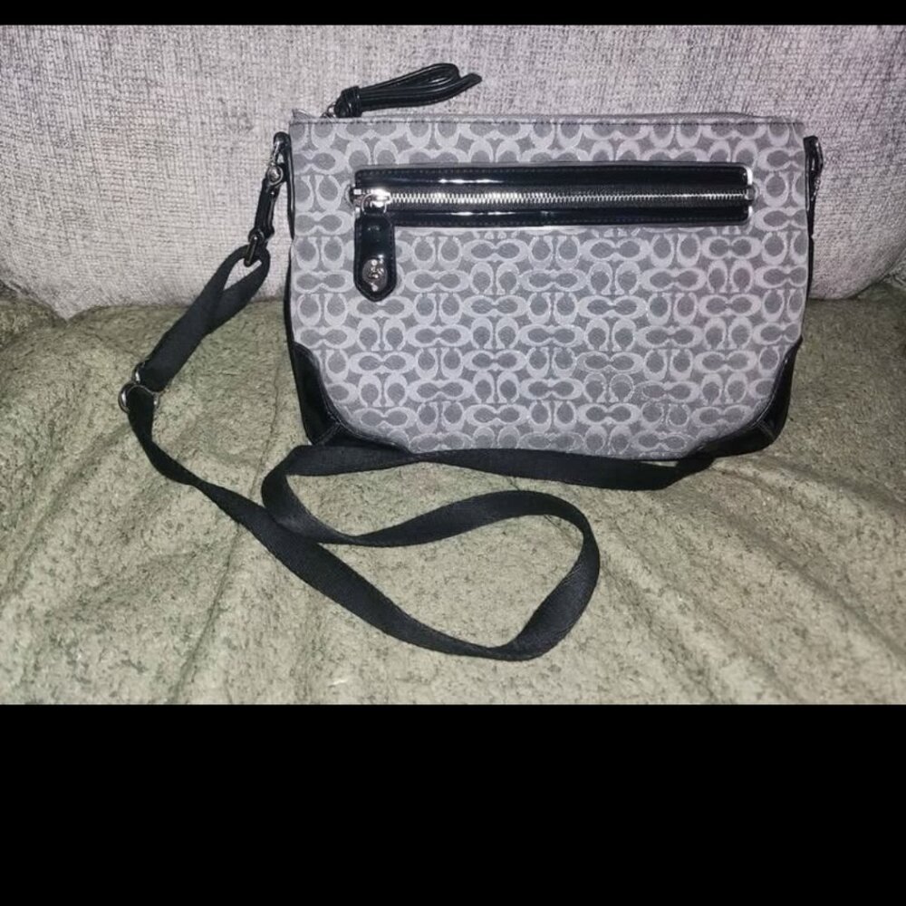 New wout tag Coach authentic mini monogram cross body bag